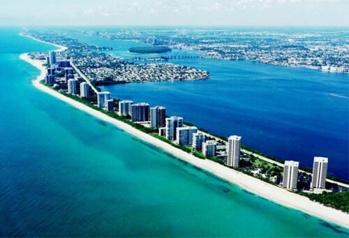 "Villa con piscina estilo laguna" West Palm Beach 8