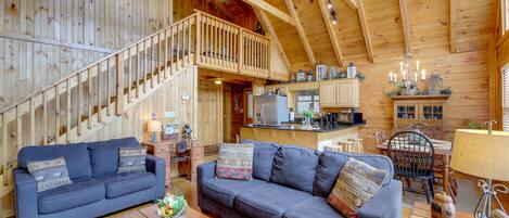 Fernseher, Kamin, DVD-Player