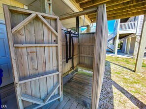 Property grounds - Captain’s Quarters: Views, Vibes & Comfort (Surf City)