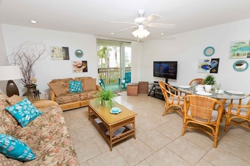 Welcome to your vacation paradise at Bahai Mar 655!