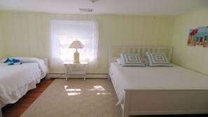 3 bedrooms, free WiFi - Seaside Serenity Awaits at The Cape House! (Chatham)