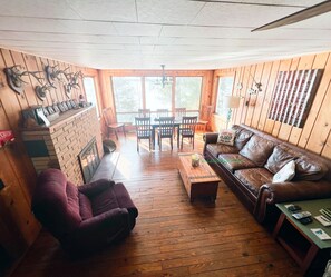 Smart TV, DVD player, books