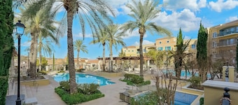 Freshly Renovated 2BR/2BA Retreat in Lake Las Vegas – Comfortable & Peaceful Stay