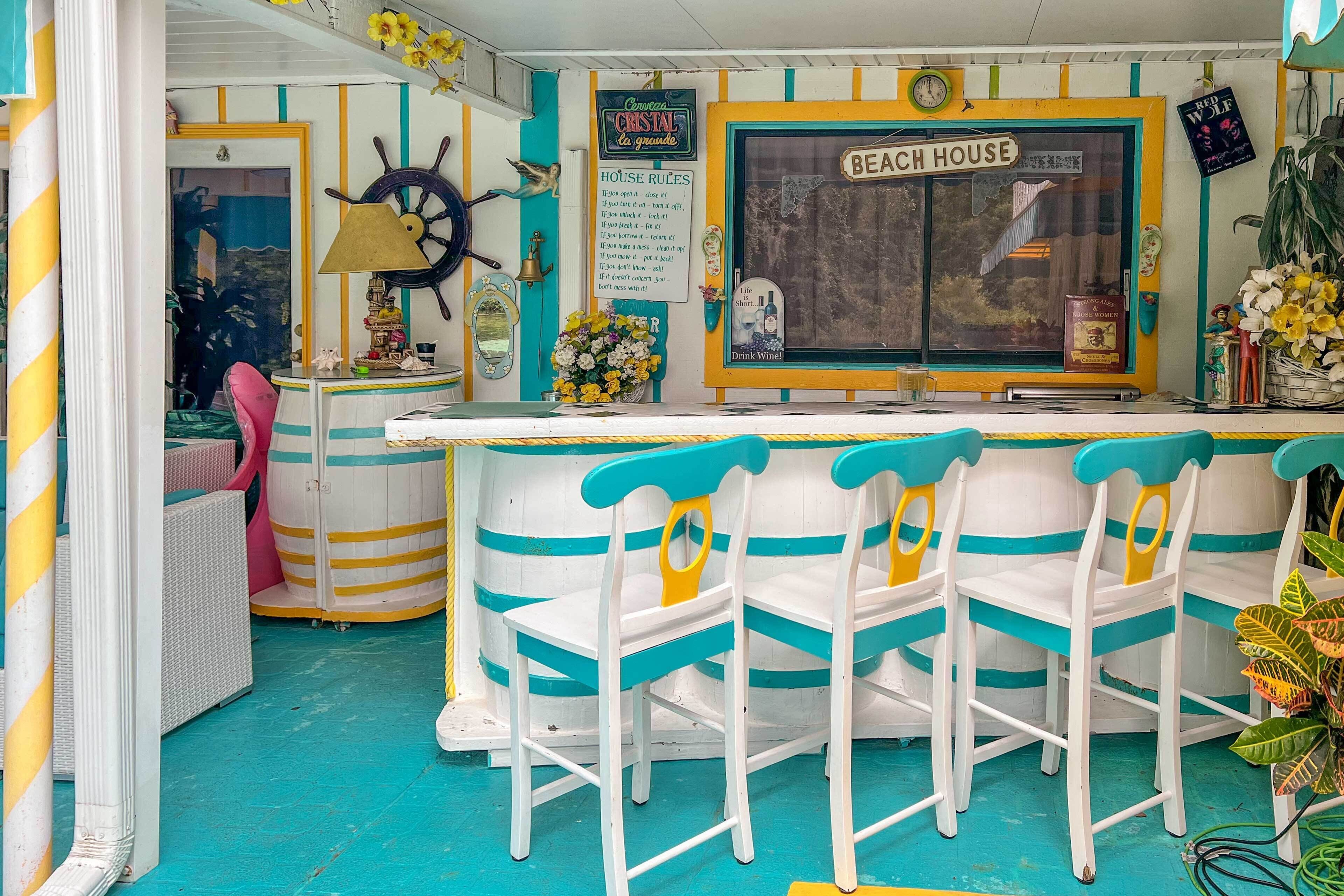'Pam’s Mermaid House' w/ Riverfront Yard & Lanai!