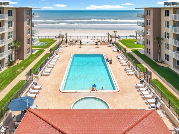 Et oppvarmet basseng