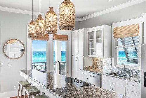 Frangista Encore*AllNewDesignerDecor*Elevator*2Pools*