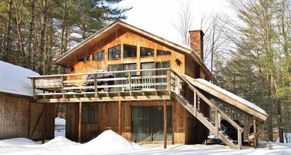 South Londonderry Home, Walk to Magic Mtn Ski Area