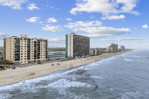 On the beach - *20% Off New Stays Through May* (Garden City)