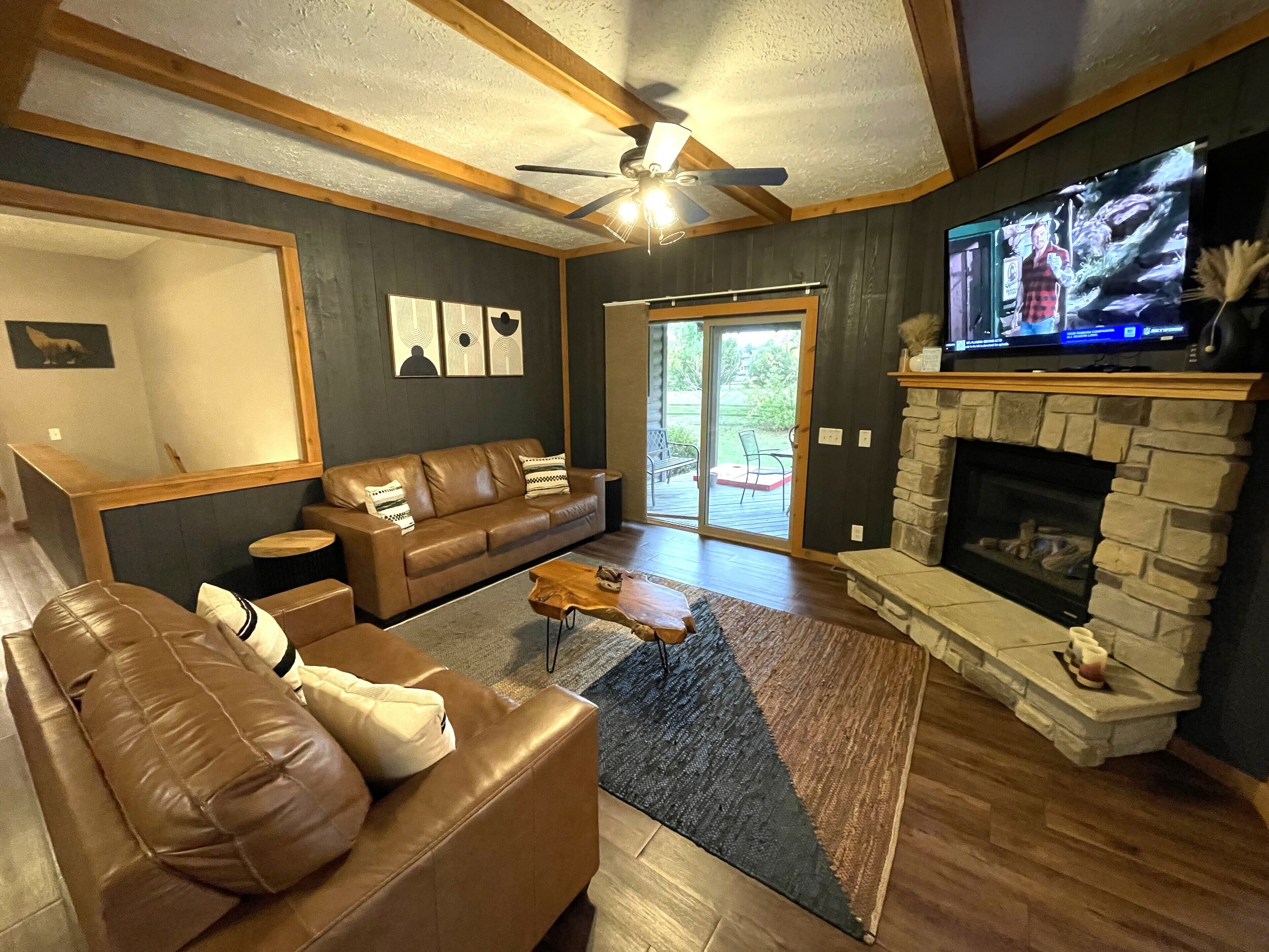 Smart TV, chimenea y futbolito 