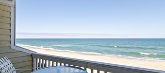 Spacious ocean front condo in Ocean Dunes!