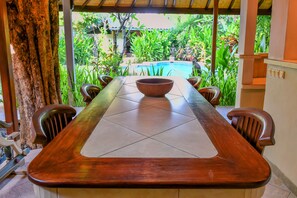 Outdoor dining