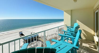 Boardwalk 1084 ~ Outdoor Pool, Onsite Restaurant + $400 in FREE Activities Daily ~ Zoo & More