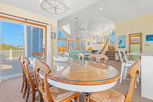 Lemmikkiystävällisiä Corolla kotiin allas, poreallas ja Vesi Näkymät! 