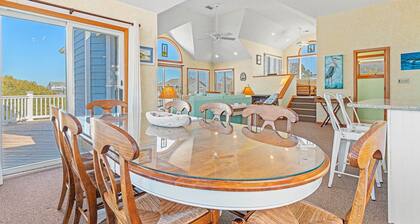 Lemmikkiystävällisiä Corolla kotiin allas, poreallas ja Vesi Näkymät!