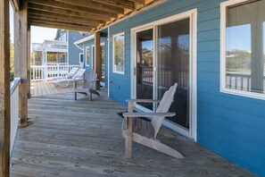 Terrace/patio - Blue Heron, Pet Friendly Corolla Home with Private Pool, Hot Tub and Ocean Views! (Corolla)