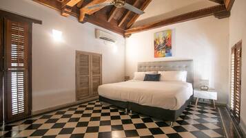 6 Schlafzimmer, Zimmersafe, kostenloses WLAN, Bettwäsche