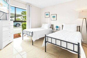 2 عدّة غرف نوم ومكواة/لوح كي وواي فاي مجانًا وملاءات أسرّة