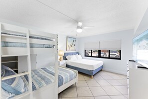 2 bedrooms, iron/ironing board, travel cot, free WiFi