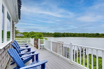 Narragansett Vacation Rental | 2BR | 1BA | 560 Sq Ft | Stairs Required