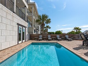 A heated pool - Gorgeous Upgraded 8-Bedroom Beachfront Home with Private Pool! (Destin)