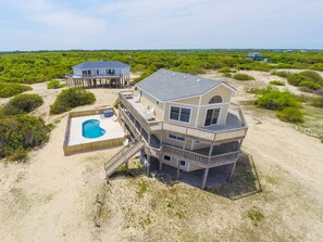 Exterior - C9036 Almost Paradise. 4x4 Area, Wild Horses, Pool, Great Ocean Views! (Carova)