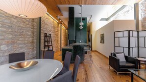 Dining - Luxury Stay | Views, Game Room & Chef’s Kitchen (Austin)