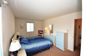 2 makuuhuonetta, Wi-Fi, vuodevaatteet