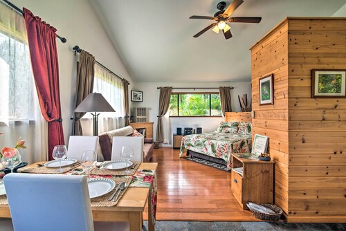 'Fern Cottage' Island Escape with Rainforest View!