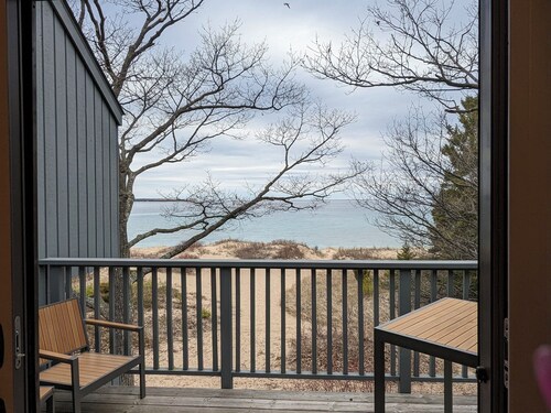 Lakefront condo on Lake Michigan. Fireplace. Beautiful resort setting.