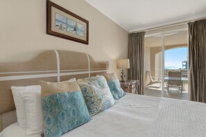 3 bedrooms, desk, iron/ironing board, free WiFi - Gulf and Pool Views, Free Seasonal Beach Service, Extended Balcony, Designated B (Santa Rosa Beach)