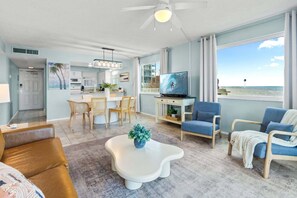TV - Direct Oceanfront Corner Unit with Stunning Views – Just Steps from the Beach! (Satellite Beach)