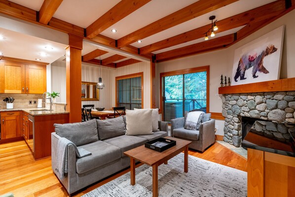 TV, fireplace, DVD player, stereo - Prime Location 3.5BR | Private Hot Tub | Garage | Walk to Slopes | Managed by Aloha Whistler (Whistler)