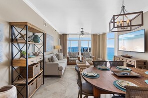 Smart TV, DVD player