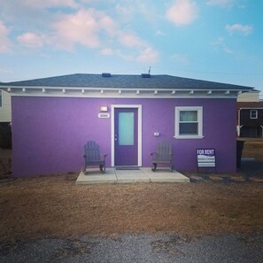Exterior - Bankers Tiny Cottage: Dog-Friendly w Beach Access! (Nags Head)