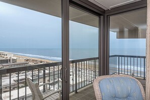 Property grounds - Cute, cozy 2 bedroom oceanfront condo with free WiFi, a great ocean view, and awesome amenities including indoor/outdoor pools and a game room located uptown! (Ocean City)