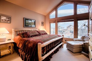 3 chambres, accès à Internet, literie fournie