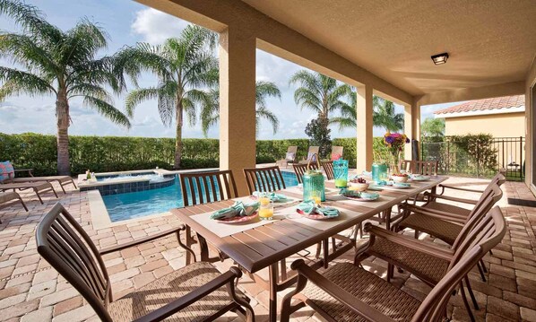 Outdoor dining - Energetic Chateau with Super Hero Theme at Encore (Kissimmee)