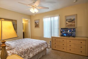 2 bedrooms, iron/ironing board, free WiFi, bed sheets - Newly remodeled upper oceanfront unit just steps from the Balboa Pier fun! (Newport Beach)