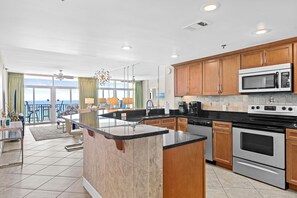 Fridge, microwave, oven, stovetop - Gulf Views, ON the beach, Chairs and Umbrella Included (Destin)