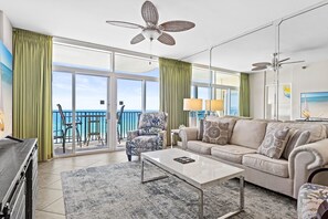 Smart TV, DVD player