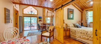 Barn-Style Georgia Vacation Rental - Pet Friendly!