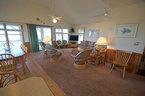 TV, DVD player, stereo - KD906- Semi-OF, 4 BRs, 2 Living Areas, Crow's Nest and Beautiful Views! (Kill Devil Hills)