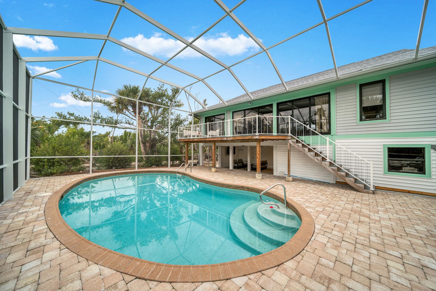 Turtle Tracks: Amazing Pool Home in Quiet West Gulf Neighborhood Near Beach!