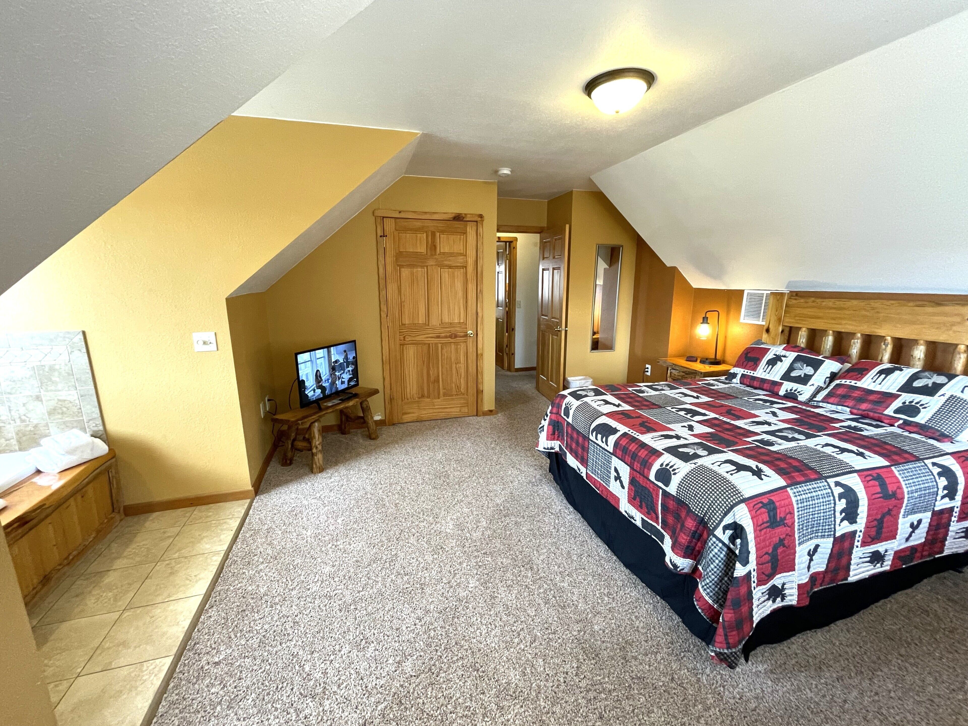 6 habitaciones, escritorio, tabla de planchar con plancha y wifi gratis 