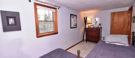 3 bedrooms, WiFi (free)