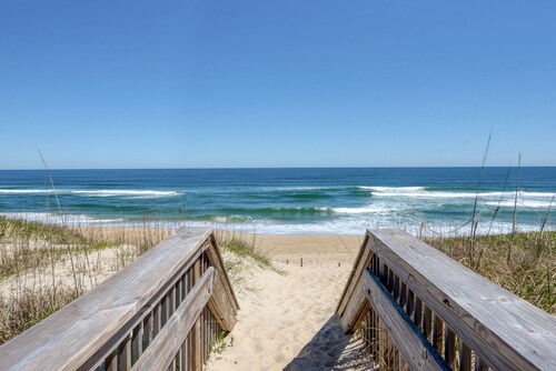 Tämä moderni koti sisältää lukuisia mukavuuksia ja KEES Signature Flexstay