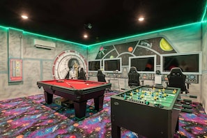 Games room - Chic Retreat with Pool & Spa in Champions Gate (Davenport)