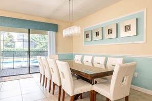 Dining - Chic Retreat with Pool & Spa in Champions Gate (Davenport)