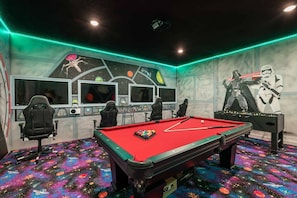 Games room - Chic Retreat with Pool & Spa in Champions Gate (Davenport)