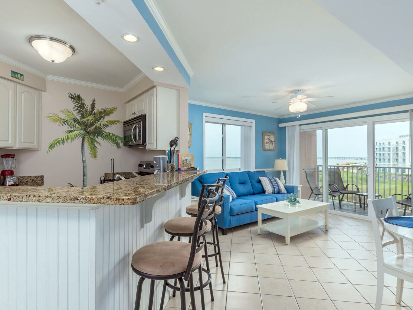Makai is conveniently located on 42nd Street and the bayfront